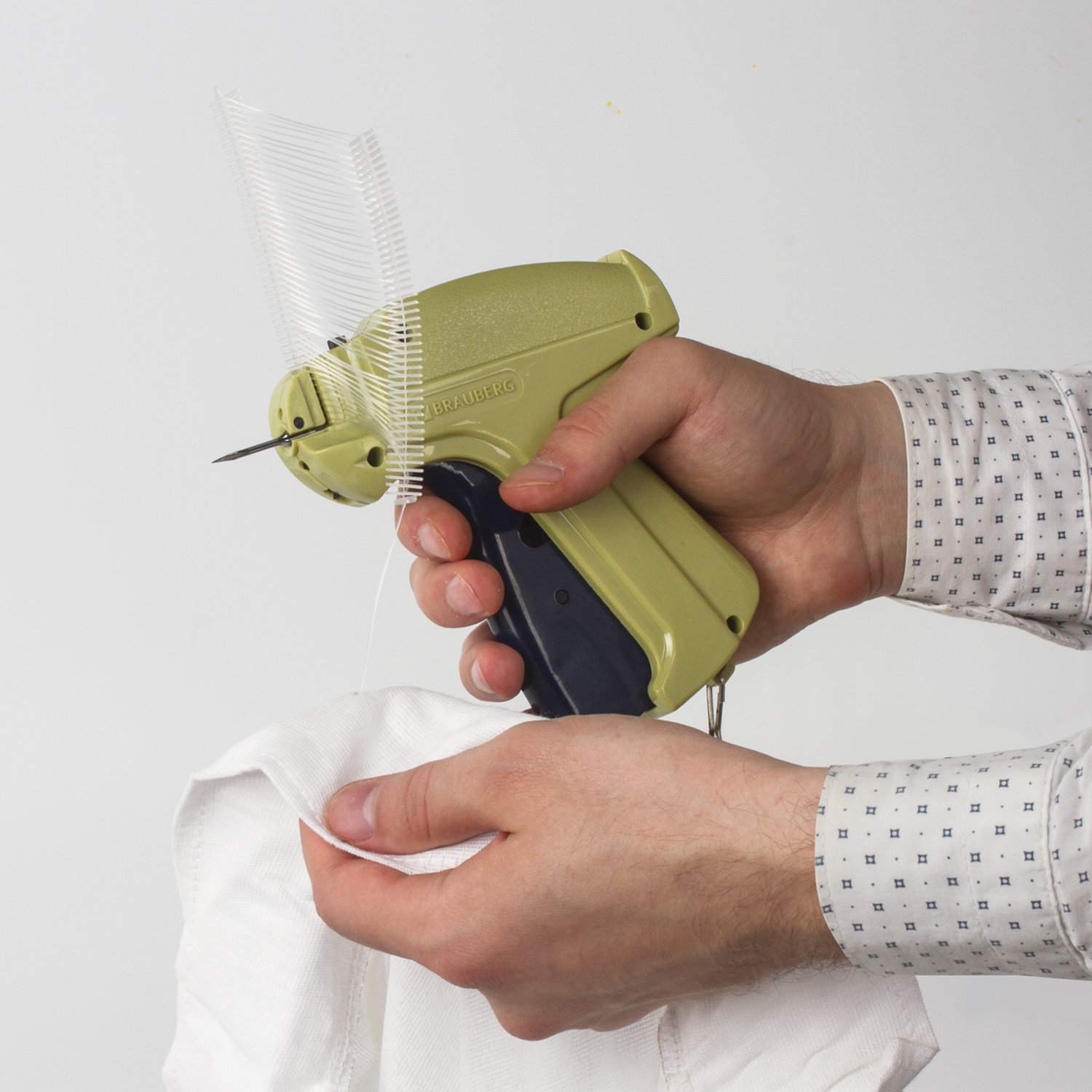 картинка Биркодержатели для маркировочного иглового пистолета, 5000 шт, 50 мм, BRAUBERG, 291043 от магазина Альфанит в Кунгуре