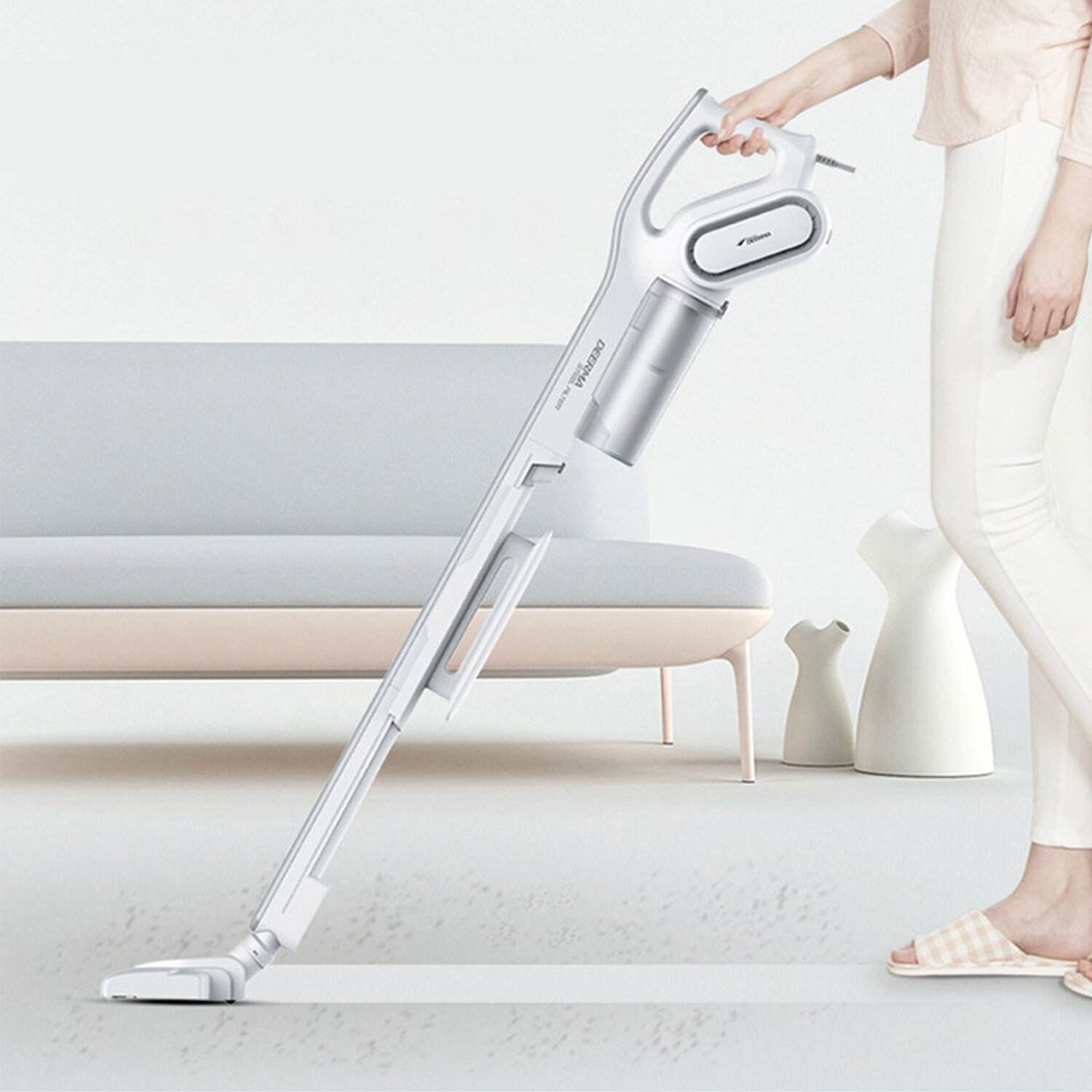 картинка Пылесос XIAOMI DEERMA DX700, 600 Вт, 0,8 л, белый, 2 в 1 от магазина Альфанит в Кунгуре