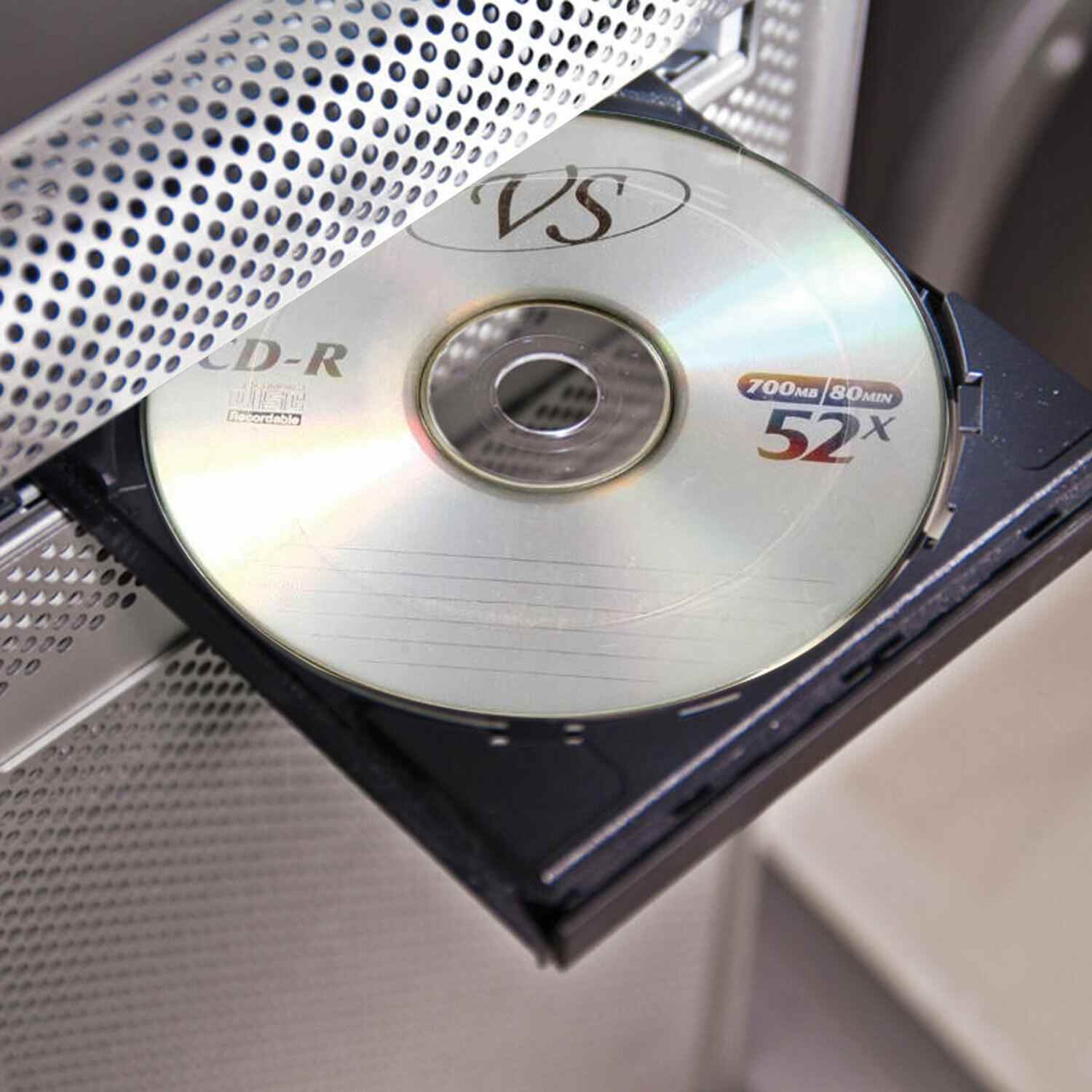картинка Диски CD-R VS Bulk, 50 шт, 52x 700 Mb, термоусадка без шпиля, VSCDRB5001, 511536 от магазина Альфанит в Кунгуре