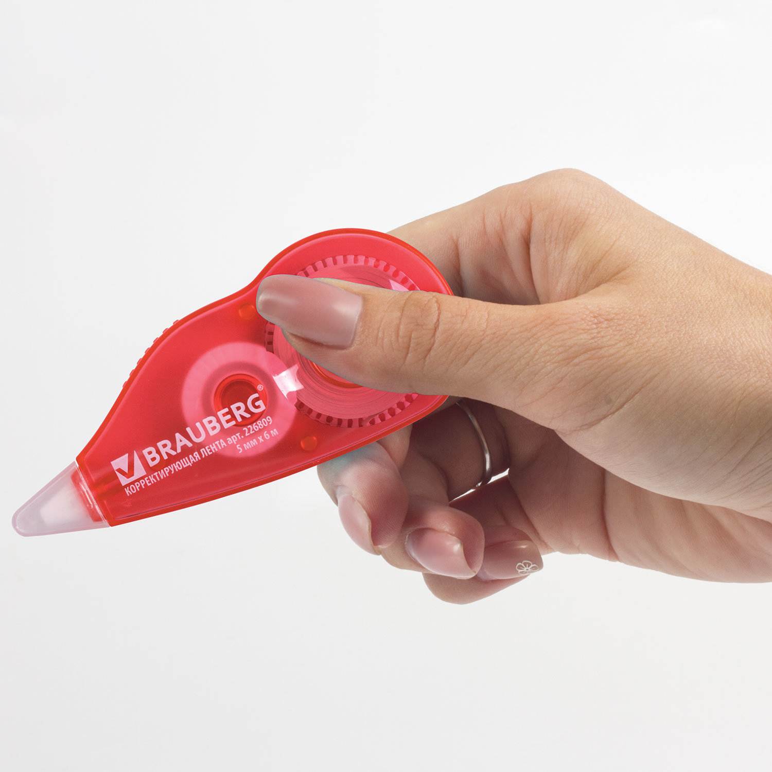 картинка Корректирующая лента, 5мм*6м, механизм перемотки, BRAUBERG, 226809 от магазина Альфанит в Кунгуре
