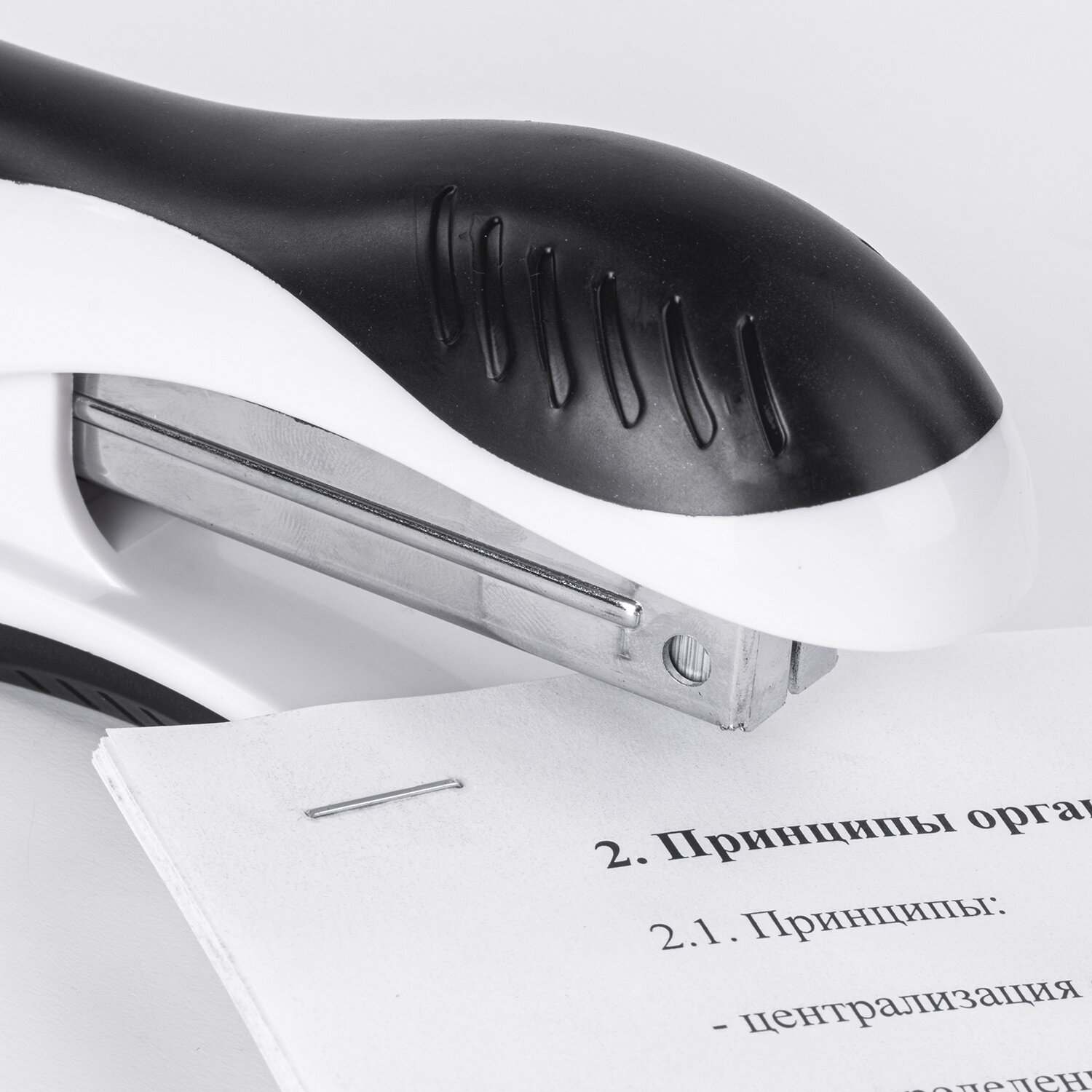 картинка Скобы для степлера № 24/6, 1000 шт, BRAUBERG, 229299 от магазина Альфанит в Кунгуре